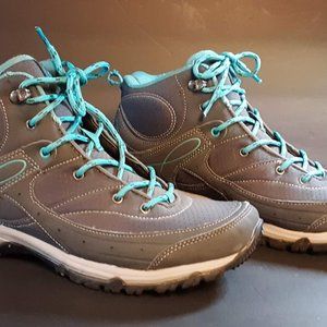 Womens Hi-Tec 8.5US 41EU 7.5UK ankle-high trainers